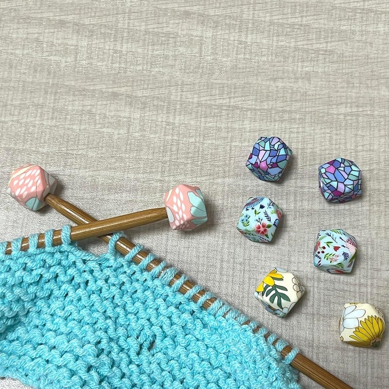 spansee 8 PCS Hexagon Print Knitting Needle Stoppers, Knitting Needle End Caps, Stitch Stoppers, Fit Size 2.5-13 (3mm-9mm) Needles - Image 2
